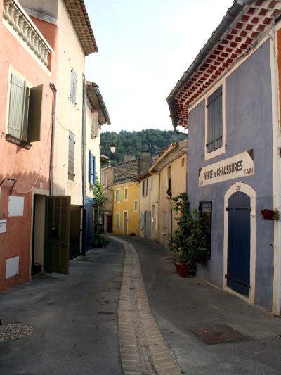 Bouches-du-Rhone-en-Paysages-8211-Meyrargues-par-les-chemins-de-traverses_25363