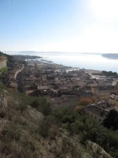 Bouches-du-Rhone-en-Paysages-8211-Saint-Chamas-du-port-au-quotDelaquot-8211-Saint-Chamas_2655693