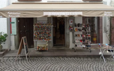 Boutique-Arangois-Espadrilles-8211-Saint-Jean-Pied-de-Port_2091712-1