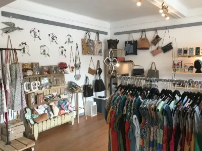 Boutique-Artisan-Createur-Au-Gre-du-Vent-8211-Najac_2244051