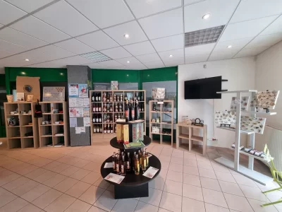 Boutique-de-l039Office-de-Tourisme-du-Pays-du-Haut-Limousin-8211-Le-Dorat_1464847