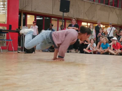 Breakdance-avec-Bruce-Chiefare-8211-08-11-2025-8211-Caen_2987890
