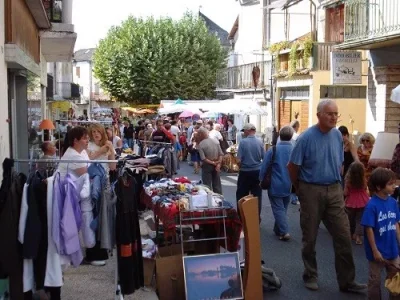 Brocante-et-vide-greniers-a-Gramat-8211-14-08-2026-8211-Gramat_3789072