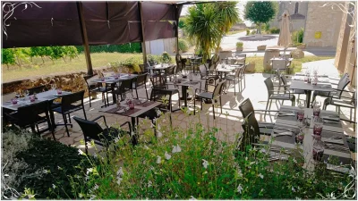 Bucket039s-Auberge-Inn-8211-Montazeau_3508950