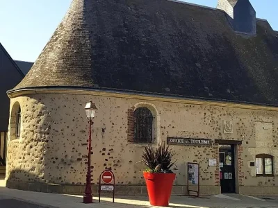 Bureau-d039Information-Touristique-de-Brou-8211-La-Bazoche-Gouet_2606131
