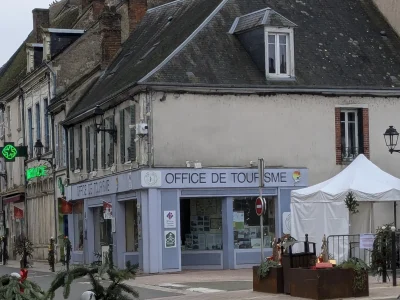 Bureau-d039information-touristique-de-Cloyes-les-Trois-Rivieres-8211-Cloyes-les-Trois-Rivieres_2592451
