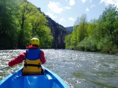 Bureau-des-accompagnateurs-prestation-Canoe-Kayak-8211-Severac-d039Aveyron_2226592