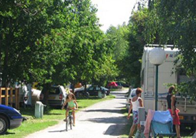 CAMPING-L039ENCLAVE_40148