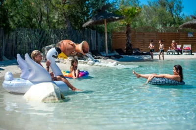 CAMPING-PARADIS-8211-LE-SOLEIL-D039OC-8211-Narbonne_2493754