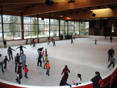 CENTRE-AQUATIQUE-ET-DE-BIEN-ETRE-8211-PATINOIRE_308086