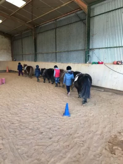 CENTRE-EQUESTRE-LES-FARFADETS_694743