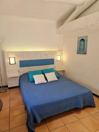 CHAMBRE-TURQUOISE-A-VILLENEUVETTE-8211-Villeneuvette_3580829