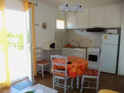 CHARMANT-T2-AU-REZ-DE-CHAUSSEE-A-PROXIMITE-DE-LA-PLAGE-ET-DU-PORT-8211-Le-Barcares_3500541