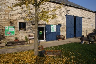 Camping-Car-a-la-Ferme-quotIl-etait-1-foiequot_37973
