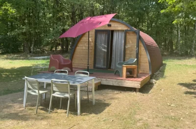 Camping-Domaine-de-Lalle-8211-POD-Le-Milan-Rouge-8211-Champagnac-la-Noaille_3564453
