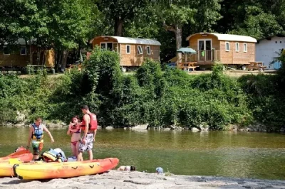 Camping-Huttopia-Millau-groupes-8211-Millau_2252560
