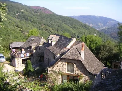 Camping-a-la-ferme-Le-Battedou-8211-Golinhac_2227552
