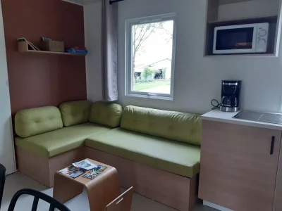 Camping-a-la-ferme-Les-Lodges-de-l039Aubertiere-8211-Moncoutant-sur-Sevre_2867472