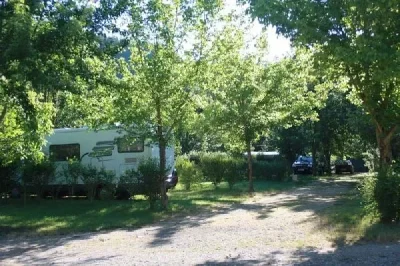 Camping-municipal-de-la-Grave-groupes-8211-Sainte-Eulalie-d039Olt_2252643