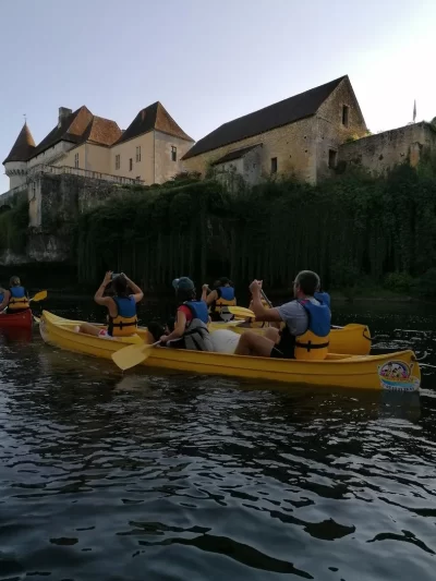 Canoe-Family_1050759
