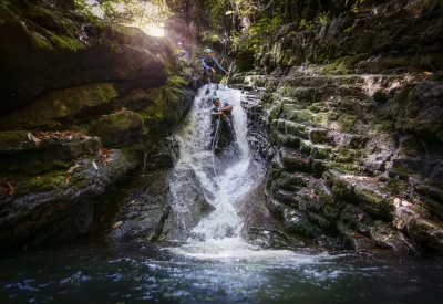 Canyon-famille-avec-Mendi-Gaiak-8211-05-08-2025-8211-Saint-Jean-Pied-de-Port_2891255
