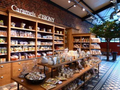Caramels-d039Isigny-8211-magasin-de-vente-directe-Les-Halles-d039Isigny-8211-Isigny-sur-Mer_2526641