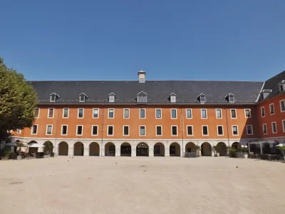 Carre-Curial_340706