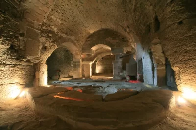 Caves-du-Palais-Saint-Firmin_346196