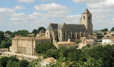 Celles-sur-Belle-Petite-Cite-de-Caratere-8211-Celles-sur-Belle_2742660