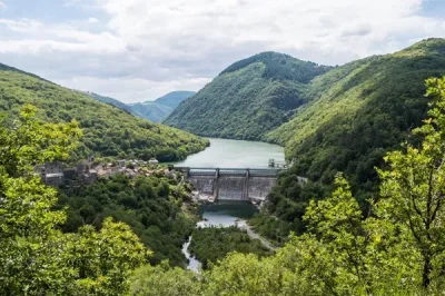 Centrale-hydroelectrique-de-Pinet-8211-Viala-du-Tarn_3059142