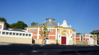 Centre-National-des-Arts-du-Cirque_551538