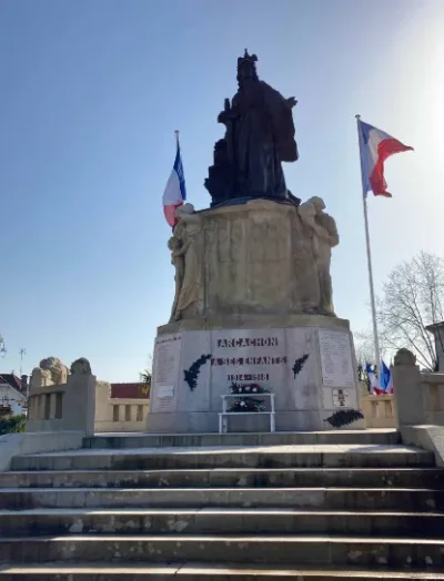 Ceremonie-journee-nationale-du-souvenir-de-la-deportation-8211-27-04-2025-8211-Arcachon_2436176