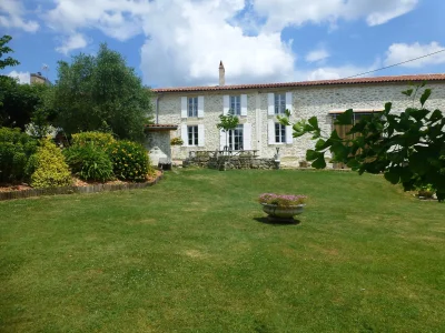 Chambre-d039hotes-La-Peyriere-8211-Saint-Hilaire-de-la-Noaille_2487044