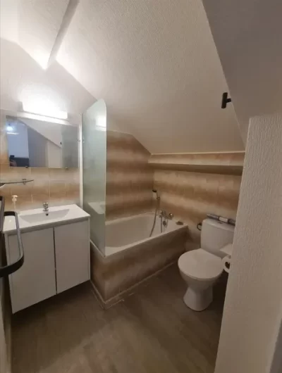 Chambre-dans-un-ancien-hotel-3-8211-Excideuil_1377033