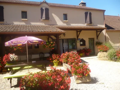 Chambres-Et-Table-D039Hotes-Du-Chateau-Vieux-8211-Milhac_2914586