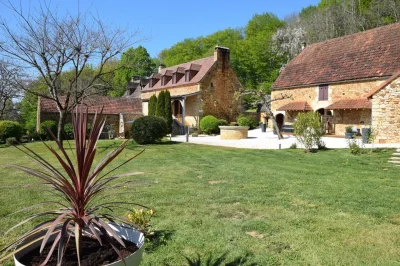 Chambres-d039hotes-Le-Clos-de-la-Tour-8211-Sainte-Nathalene_3204729