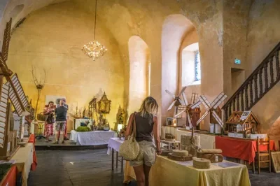 Chapelle-des-Penitents-8211-Expo-quotLes-Moulin-d039Autrefoisquot-8211-Nant_2265784
