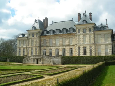 Chateau-de-Saint-Jean-de-Beauregard_495013