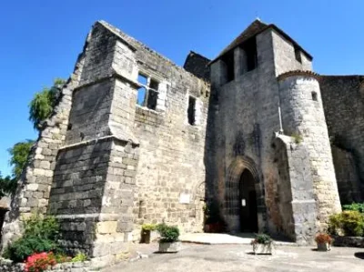 Chateau-et-Eglise-Saint-Martial-de-Bazens-8211-Bazens_3115172