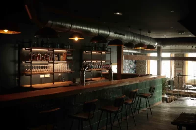 Chez-nous-French-Pub-amp-Savoir-vivre_487667