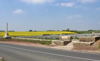 Cimetiere-britannique-de-Bellicourt_552527