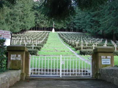 Cimetiere-militaire-francais_621546