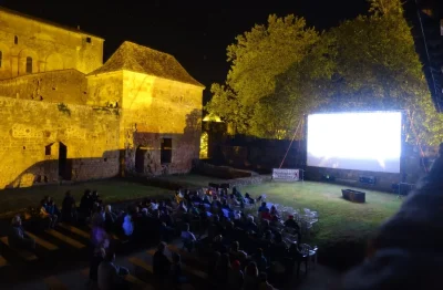 Cinema-de-plein-air-Les-Bodin039s-partent-en-vrille-8211-21-08-2026-8211-Saint-Capraise-de-Lalinde_3666954