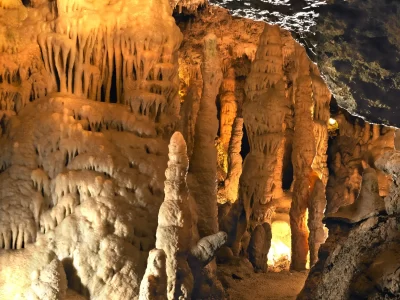 Circuit-Haut-Tour-des-Grottes-8211-Allez-et-Cazeneuve_1063692