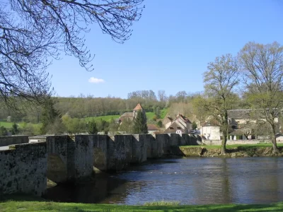 Circuit-Pedestre-N°15-8211-Le-Moutier-d039Ahun-et-Ahun-8211-quotSur-les-pas-des-moines-et-des-seigneursquot_1059035