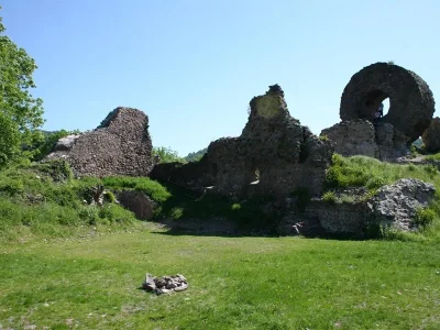Circuit-acces-PMR-Balade-le-chateau-l039oeil-de-la-sorciere-et-la-collegiale-Saint-Thiebaut-8211-Thann_3784455