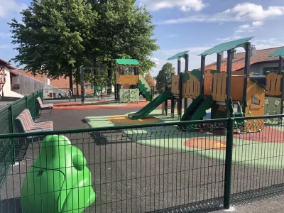 City-stade-et-aire-de-jeux-du-Bourg_1037133