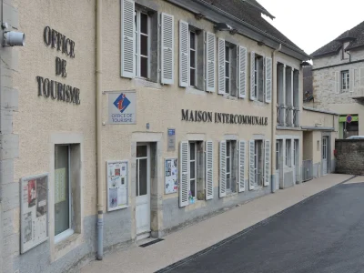 Coeur-du-Jura-Tourisme-8211-Bureau-d039informations-touristiques-d039Arbois-8211-Arbois_1591952