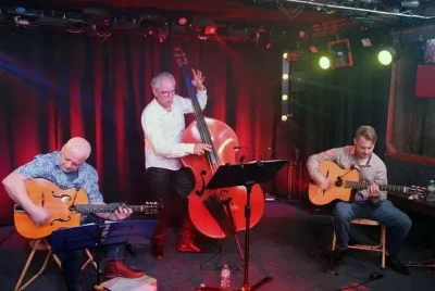 Concert-aperitif-au-Jardin-du-luthier-8211-Concert-du-Dorian-Altwies-Trio-8211-25-07-2025-8211-Mirecourt_2591793