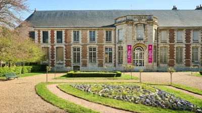 Conference-et-presentation-du-livre-de-Malek-Abbou-Les-labyrinthes-8211-17-05-2025-8211-Chartres_2611531